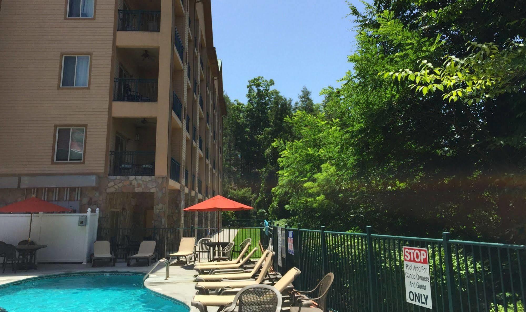 Summit Manor Condominiums Gatlinburg Exterior foto